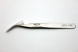 Tweezers